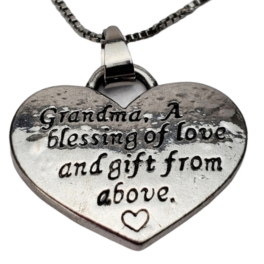 Heart Shaped Grandma pendant Necklace 20" silver tone Inspirational Jewelry *